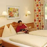 מלון דירות Taxerhof 4*