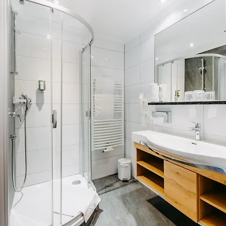 塔克萨霍夫酒店 4* 拉德施塔特