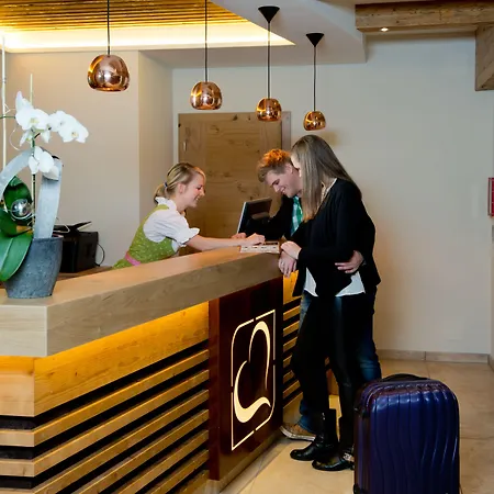 Taxerhof 아파트호텔 라드스타드트