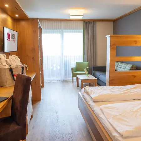 Taxerhof 4*