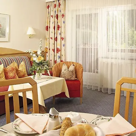 Taxerhof 4*